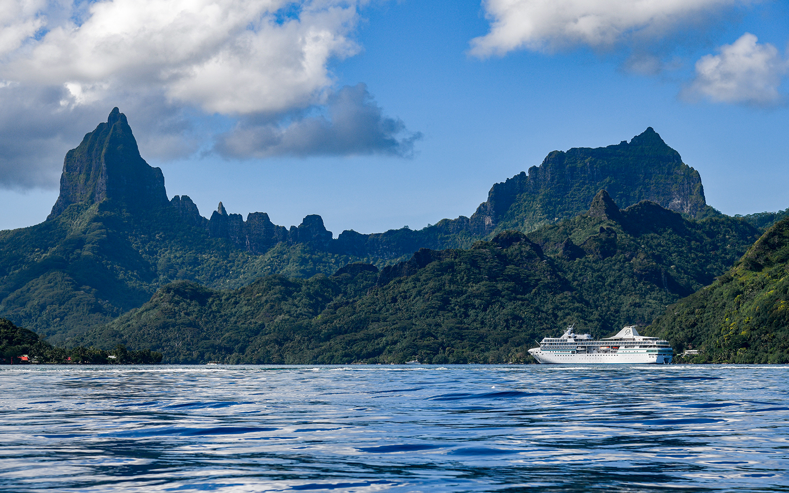 French Polynesia small ship cruising